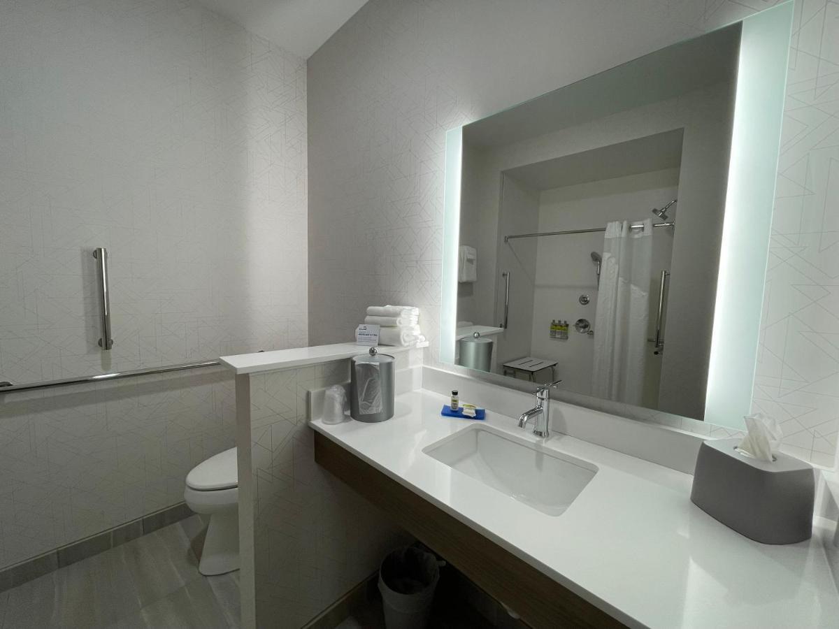 Holiday Inn Express & Suites - Ft. Smith - Airport By Ihg Fort Smith Kültér fotó