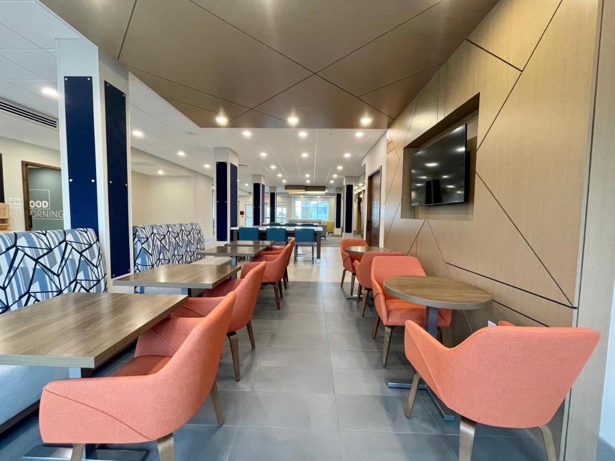 Holiday Inn Express & Suites - Ft. Smith - Airport By Ihg Fort Smith Kültér fotó