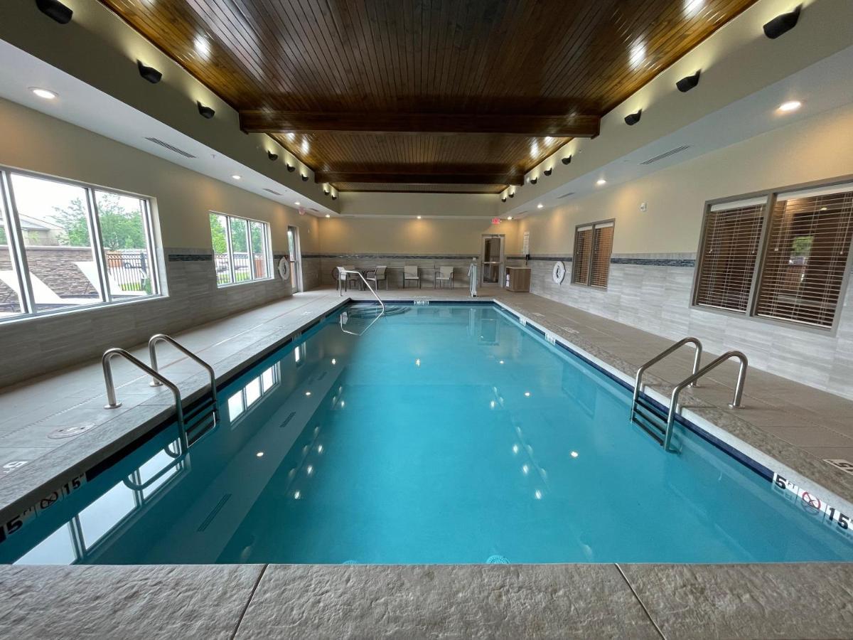 Holiday Inn Express & Suites - Ft. Smith - Airport By Ihg Fort Smith Kültér fotó