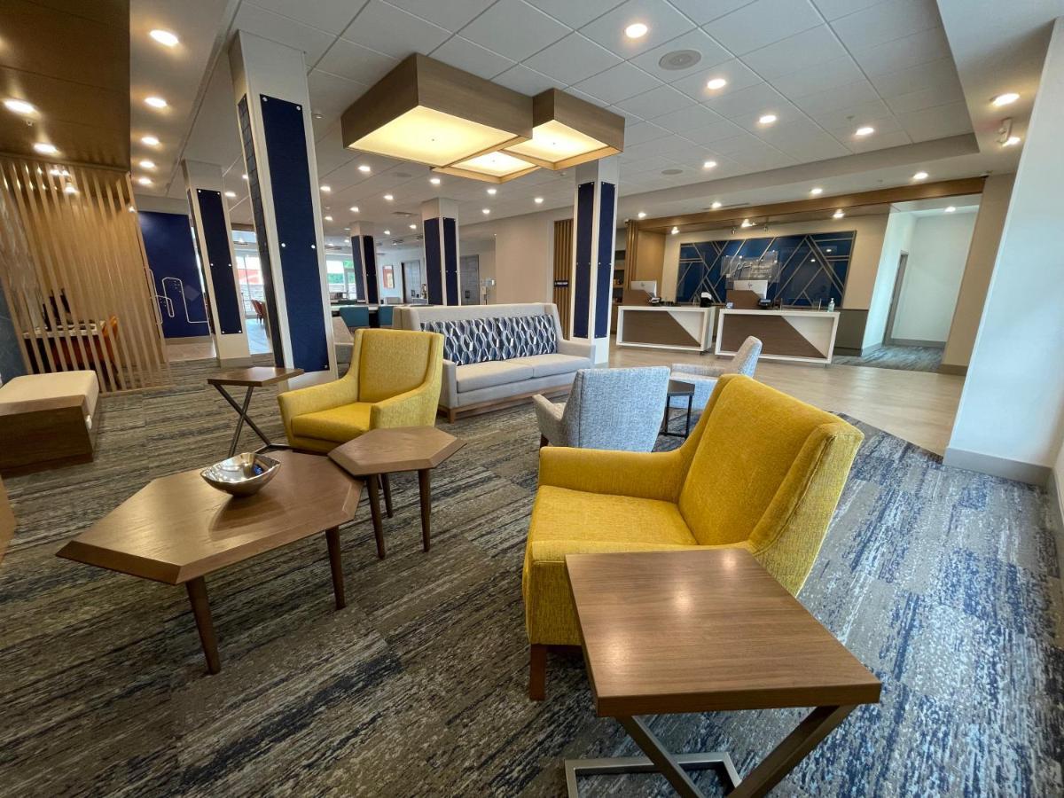 Holiday Inn Express & Suites - Ft. Smith - Airport By Ihg Fort Smith Kültér fotó