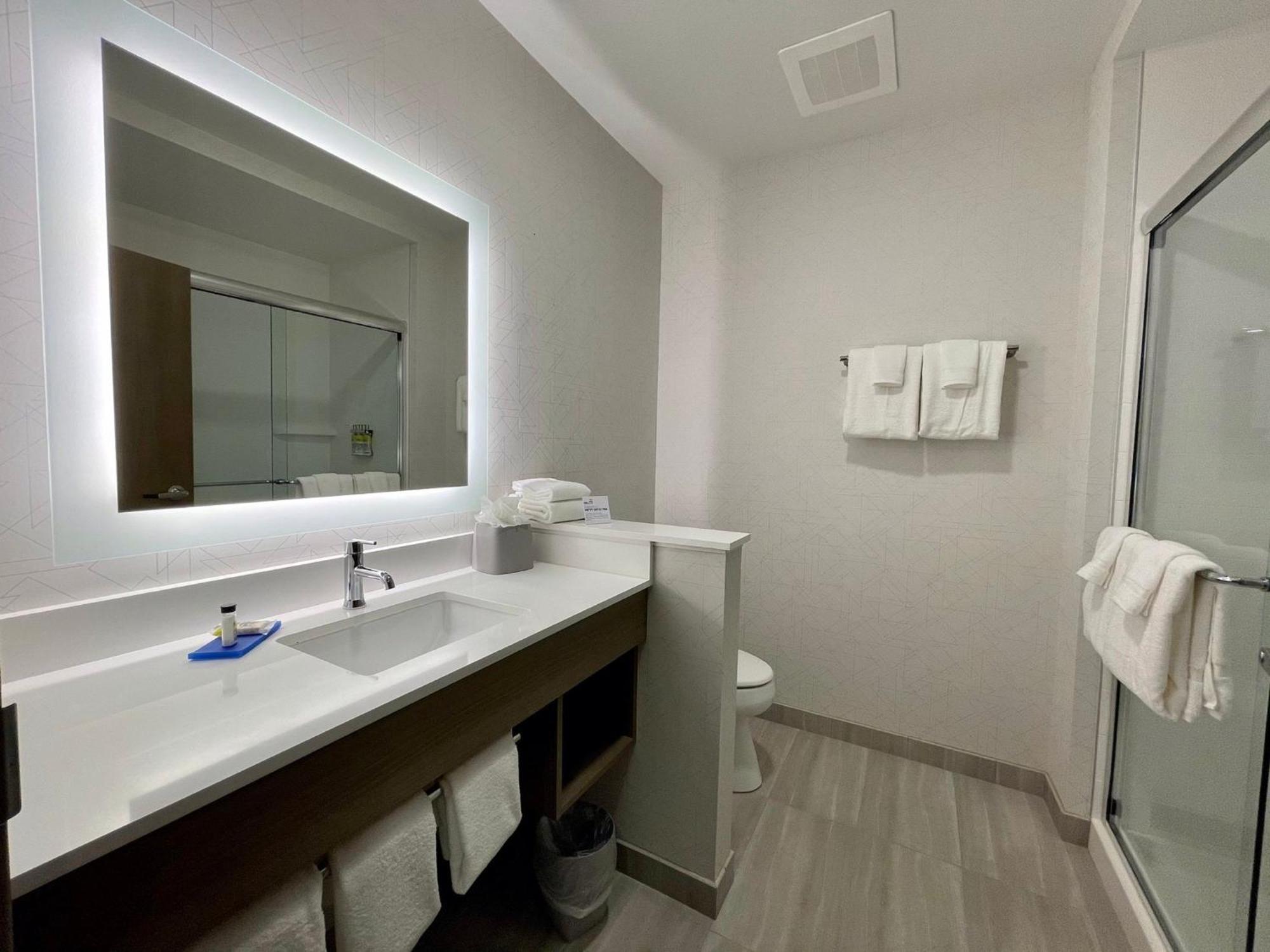 Holiday Inn Express & Suites - Ft. Smith - Airport By Ihg Fort Smith Kültér fotó